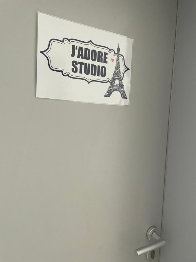 Jadore *